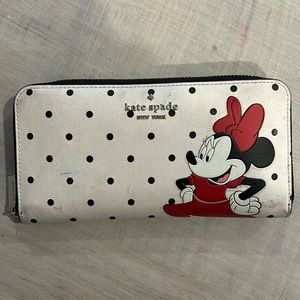 Disney x Kate spade Minnie wallet
